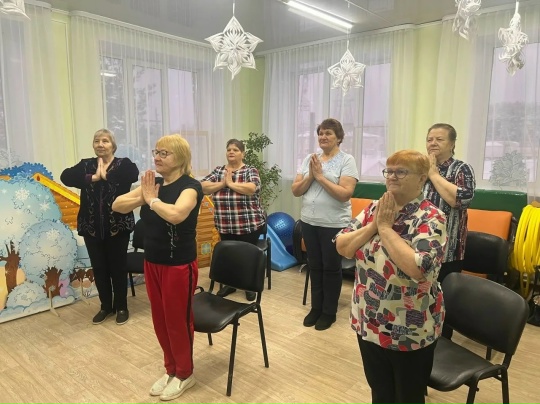 В комплексном центре Кичменгско-Городецкого района" для посетителей "золотого возраста" открылись новые горизонты физической активности.