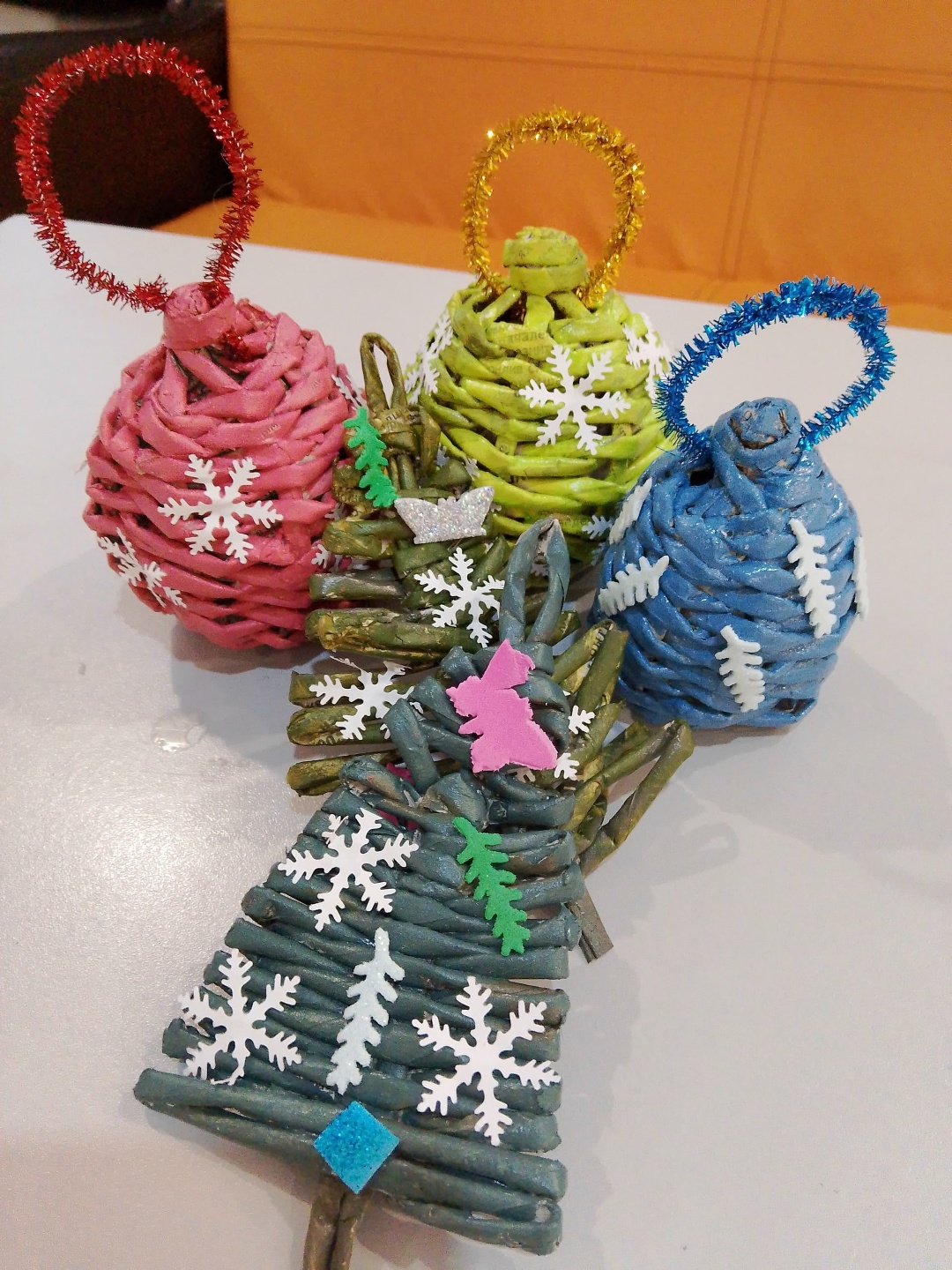 Вы еще не знаете, что подарить близким на Новый год?