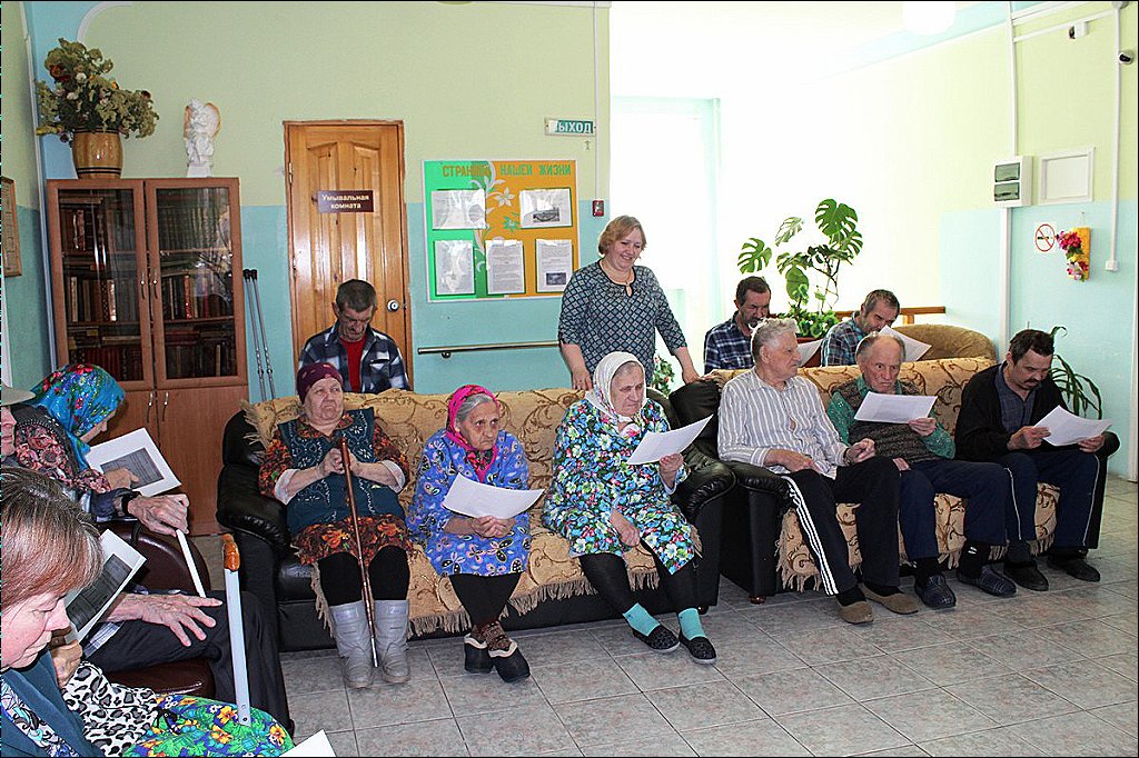 Погода в кичменгском городке на неделю. Аэропорт Кичменгский городок. Елка в Кич Городке. Подслушано Кичменгский городок. Администрация Кичменгский городок Вологодская область.