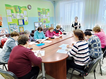 Сегодня у «серебряных» волонтеров прошло занятие в клубе по развитию памяти и профилактике когнитивных нарушений в рамках проекта «Проум»