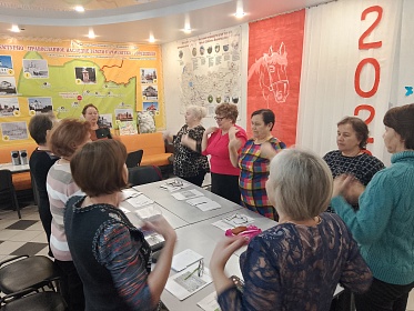 Сегодня у "серебряных" волонтеров состоялось занятие в клубе по развитию памяти и профилактике когнитивных нарушений в рамках проекта "Проум".